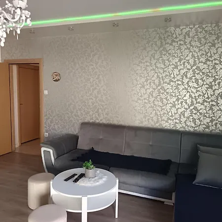 Vikendica House *